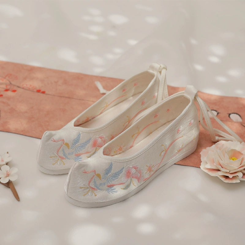 Tassel Charm | Embroidered Shoes(知穗）