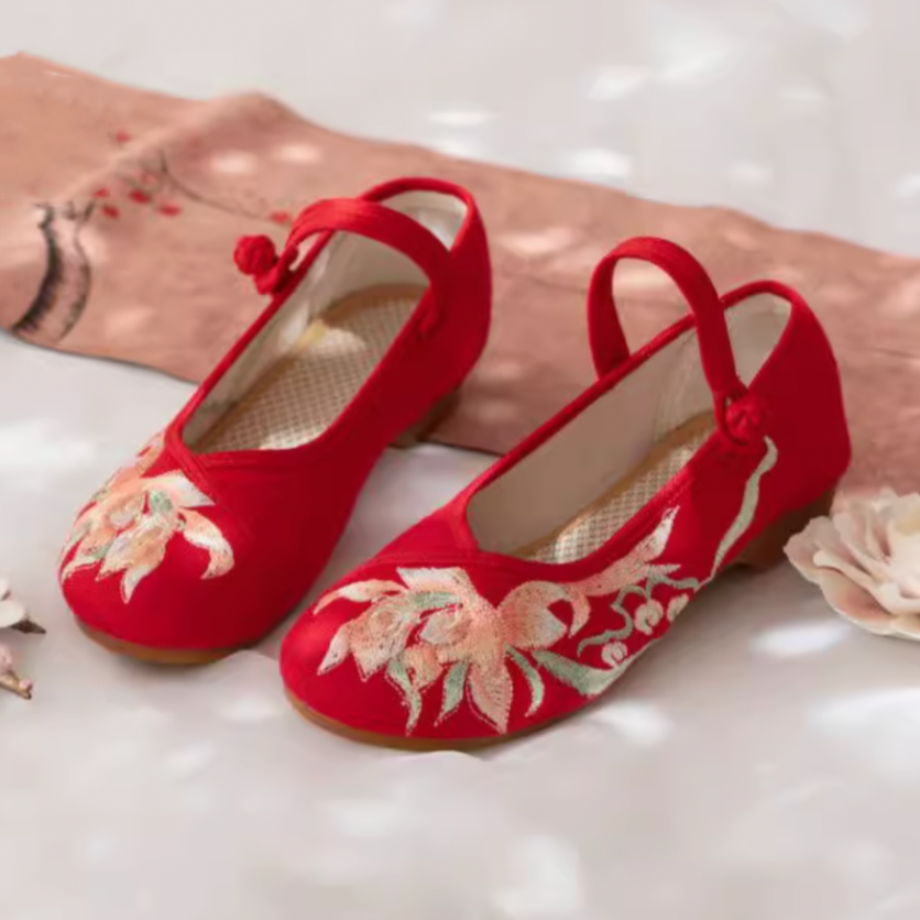 Qing Plum | Blush Embroidered Shoes(云舒）