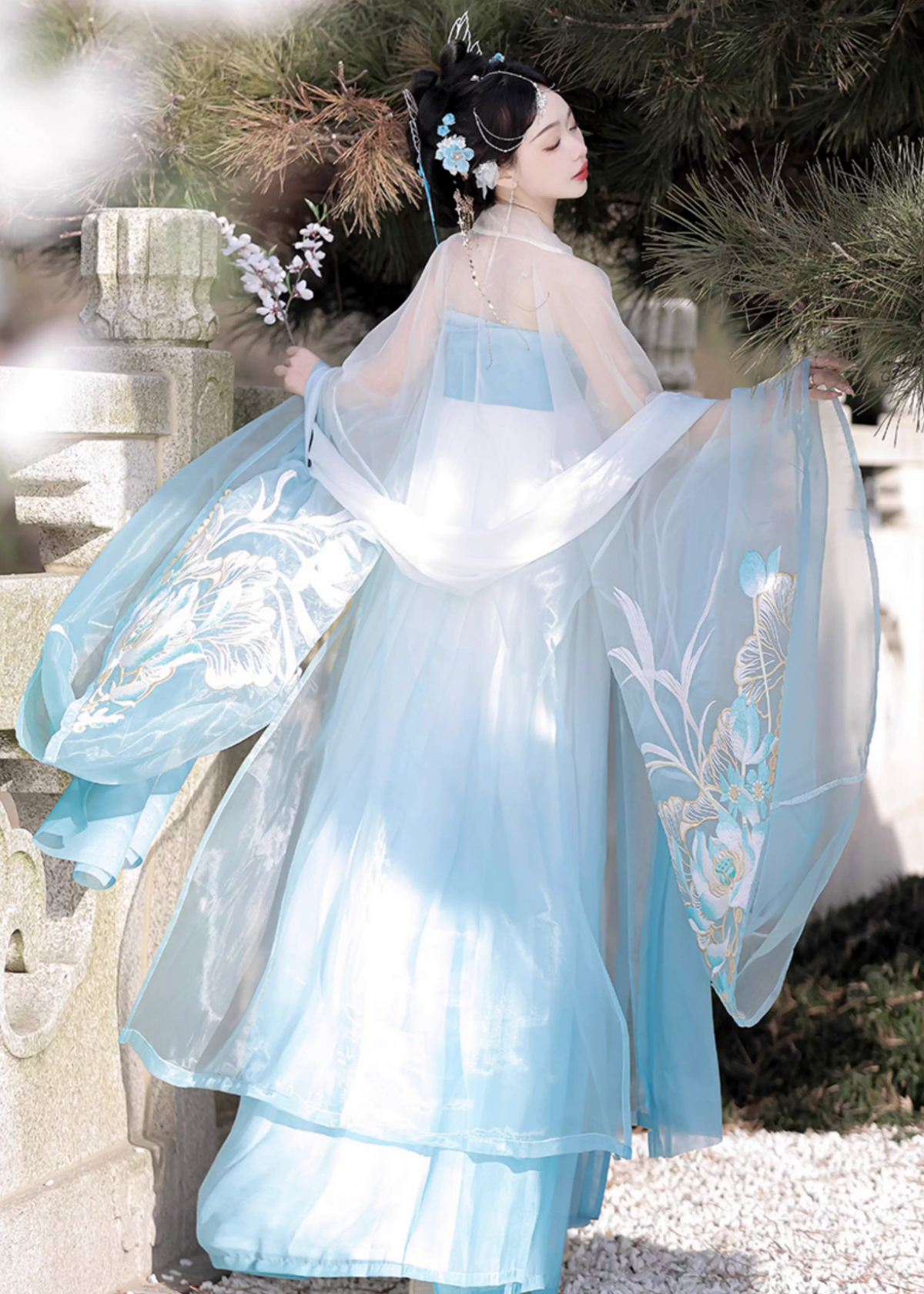 Dream Feather | 3-Piece Embroidered Hanfu (醉芙蓉)