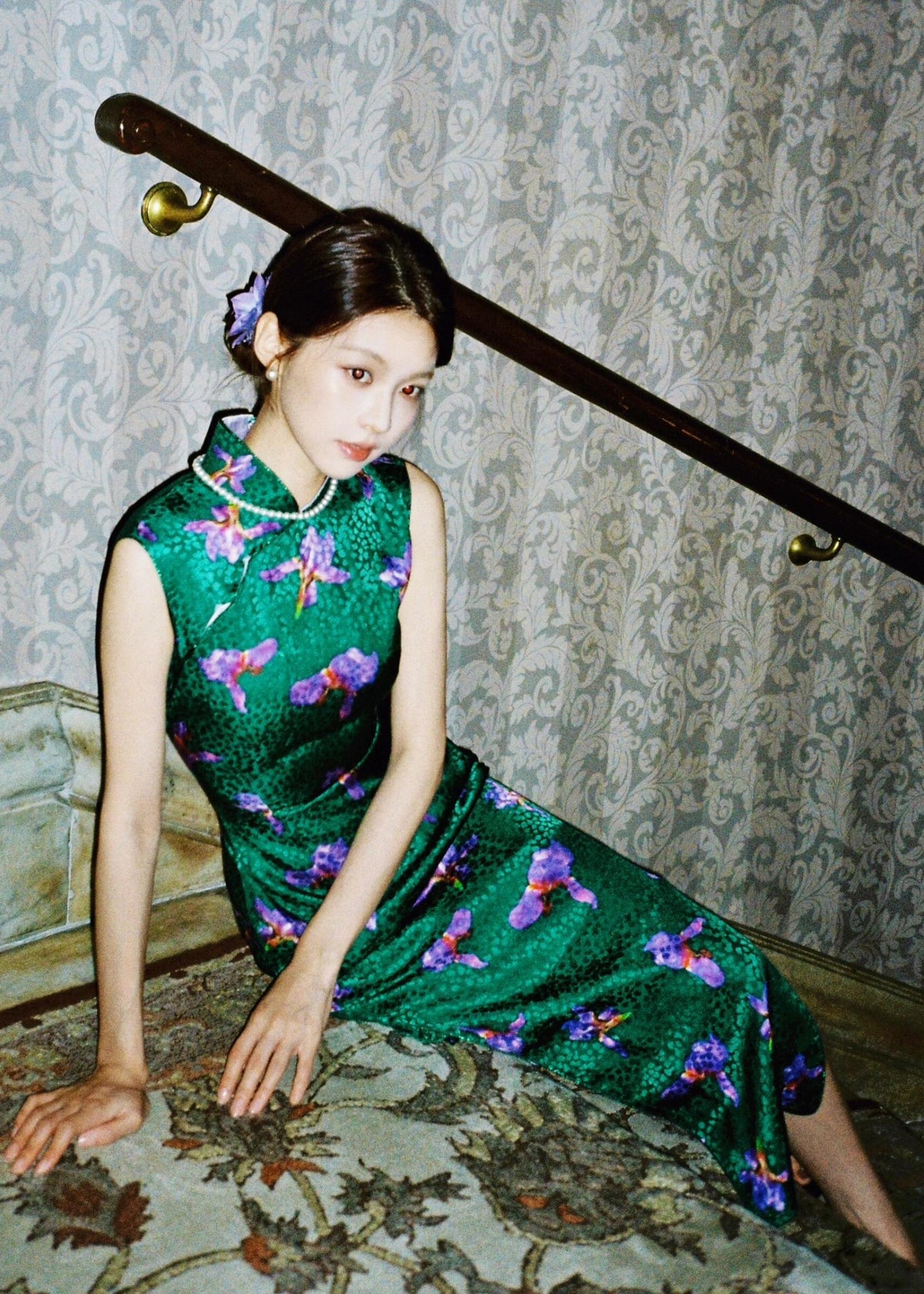Emerald Irises | High-End Silk Modern Qipao (绿鸢尾)