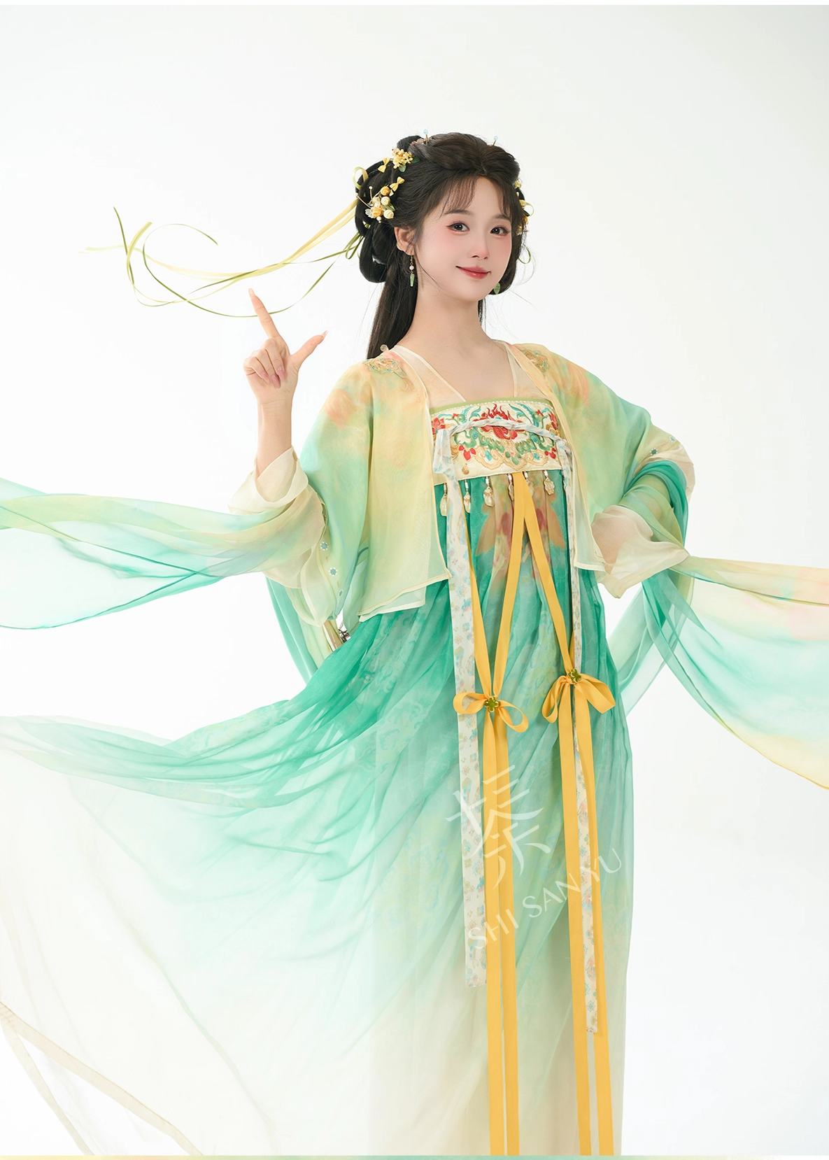 Stellar Words | 3-Piece Love Game in Eastern Fantasy Limited Edition Hanfu (妙言星河)