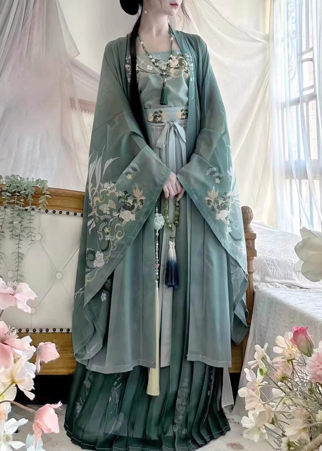Jade Cloud | 4-Piece Hanfu (碧云霞光)