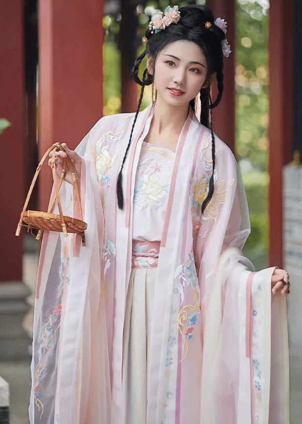 Blooming Flutter | 5-Piece Plus Embroidered Hanfu (蝶恋花海)