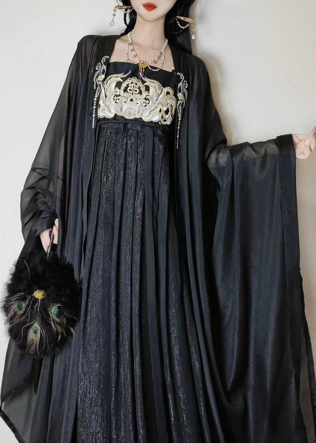Midnight Elegance | 2-Piece Plus Hanfu (午夜芳华)