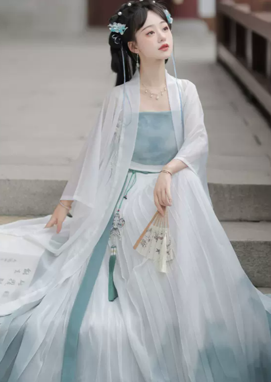 Azure Pigment | 4-Pieces Hanfu Set (青黛)