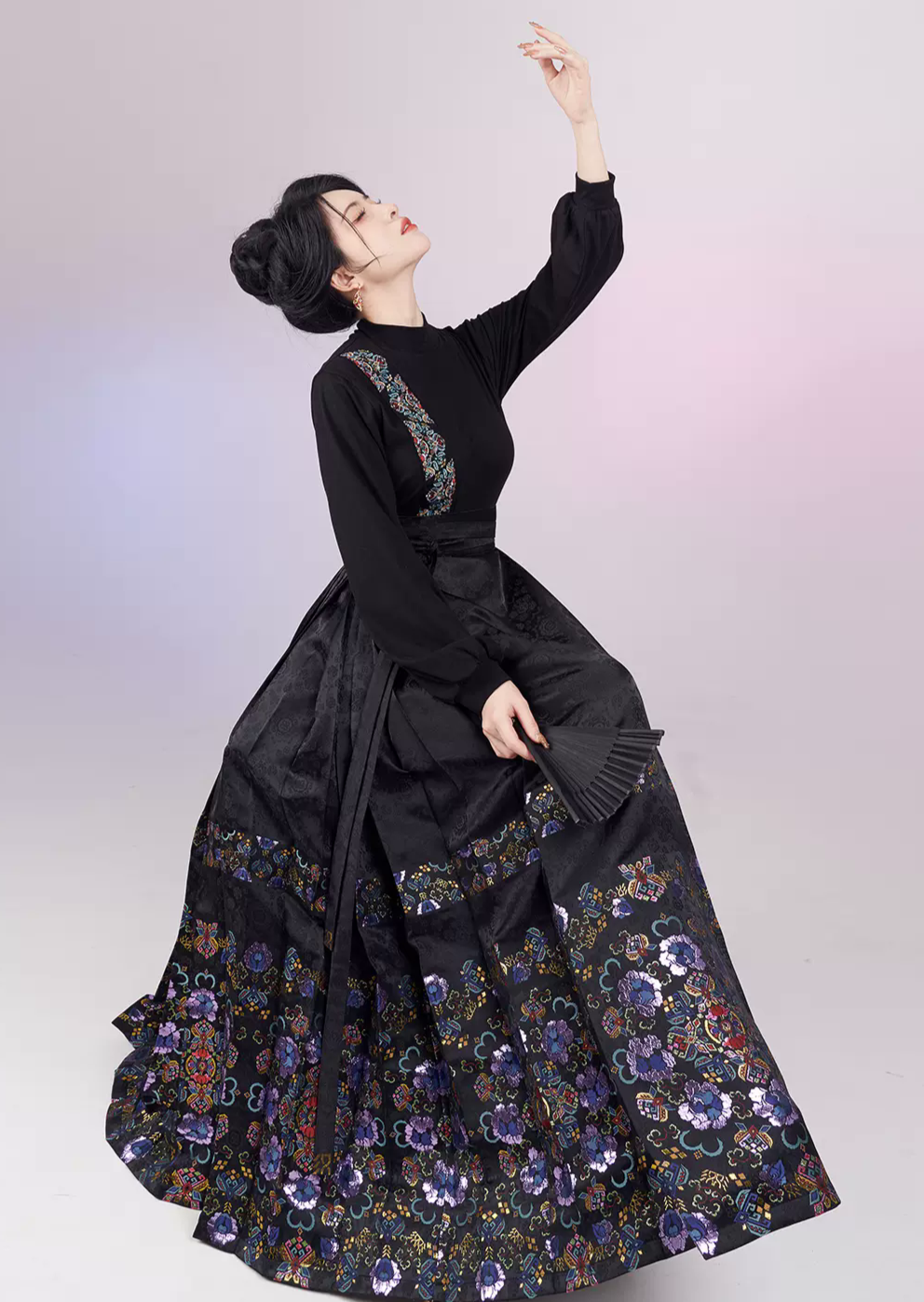 Splendid Mirror | Modern 2-Pieces Ma Mian Skirt (华镜)