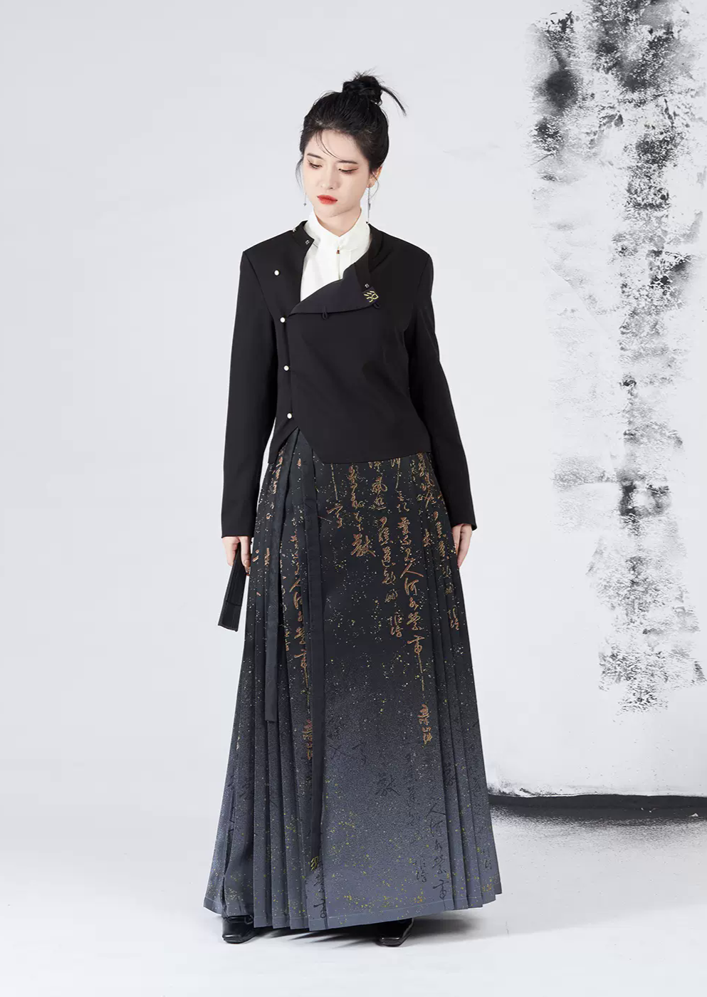 Chu Zhi | Modern 3-Pieces Ma Mian Skirt Set (褚知)