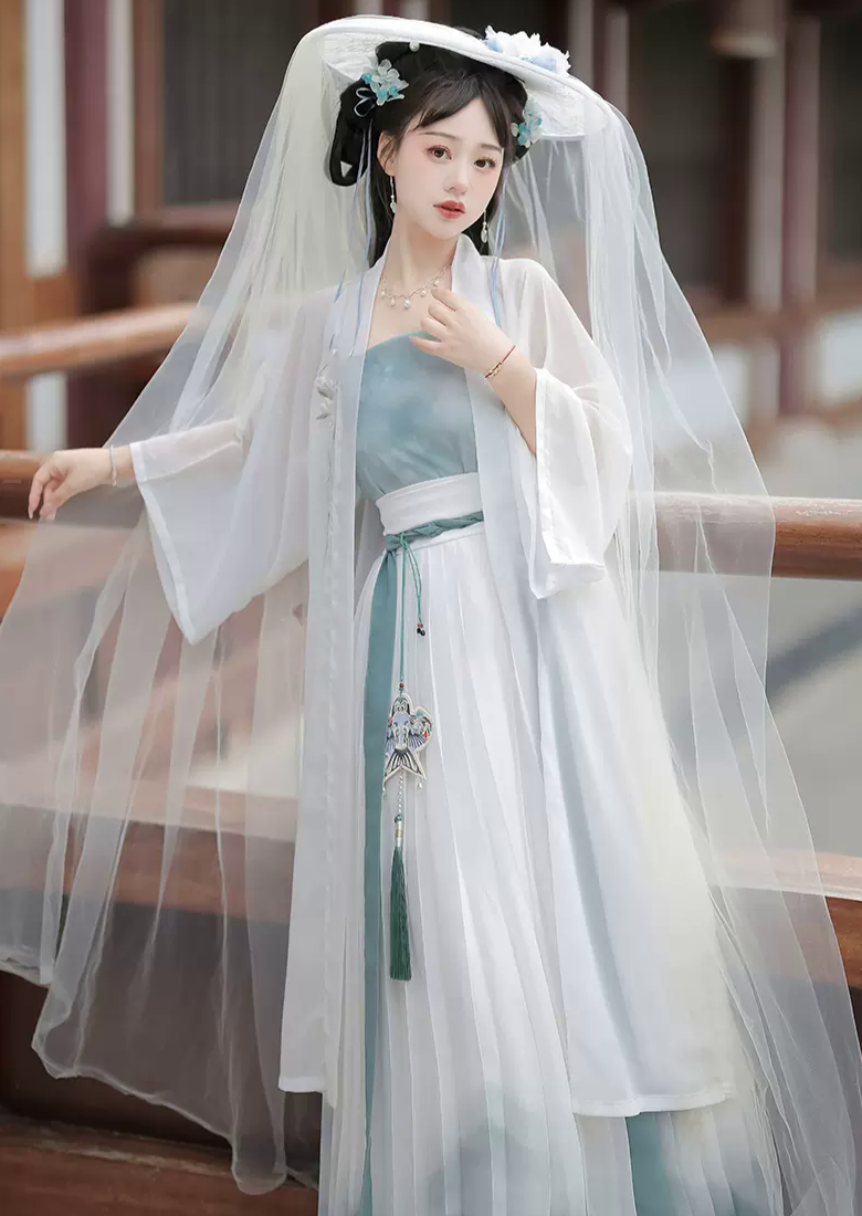 Azure Pigment | 4-Pieces Hanfu Set (青黛)