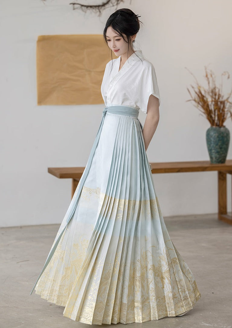 Lotus Melody | Modern 2-Pieces Ma Mian Skirt Set (莲笙)