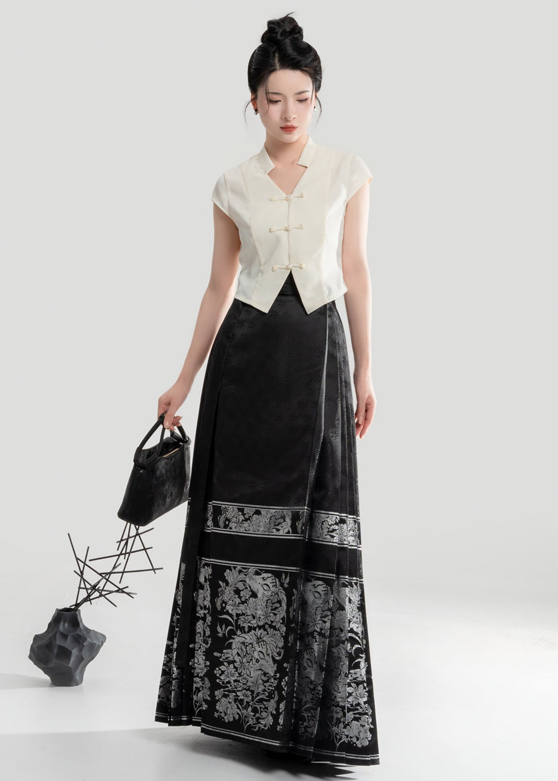 Moon Chant | Modern 2-Piece Ma Mian Skirt Set (吟月)