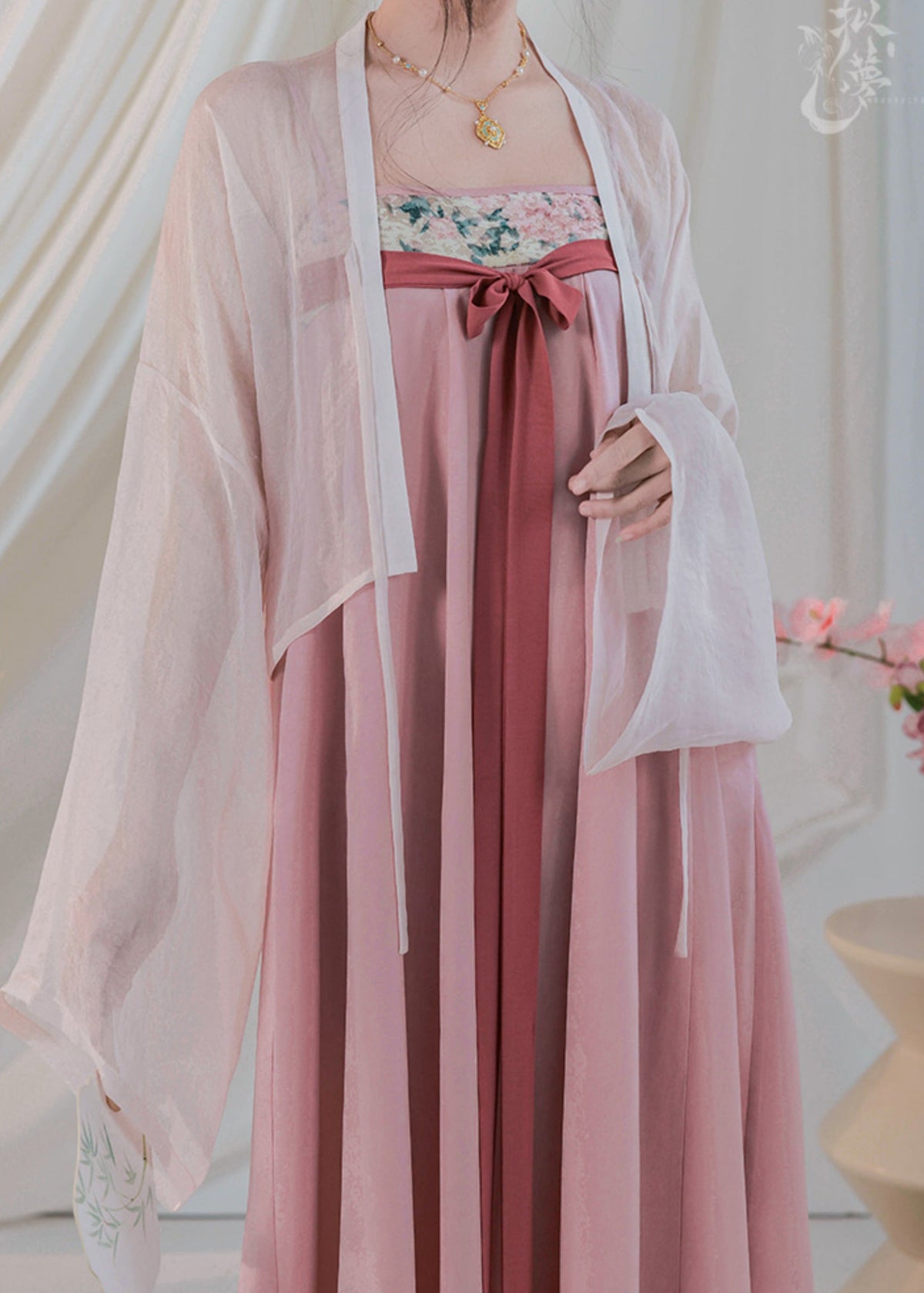 Spring Bloom | 2-Piece Hanfu (满春娇)
