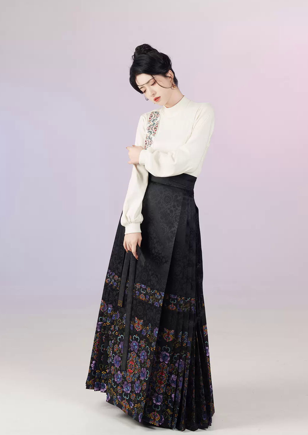 Splendid Mirror | Modern 2-Pieces Ma Mian Skirt (华镜)