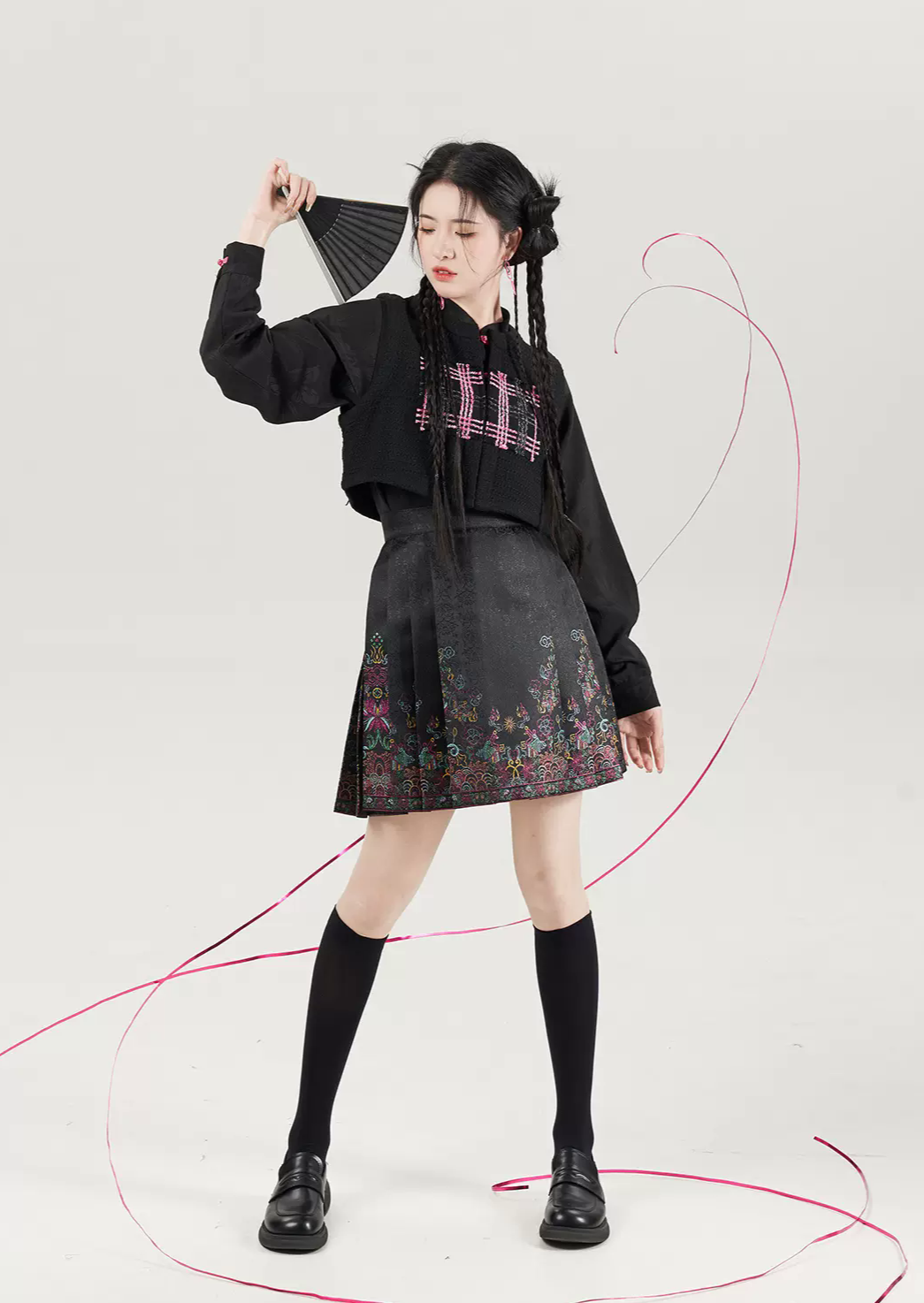 Neon | Modern 3-Pieces Ma Mian Skirt Set (霓虹)