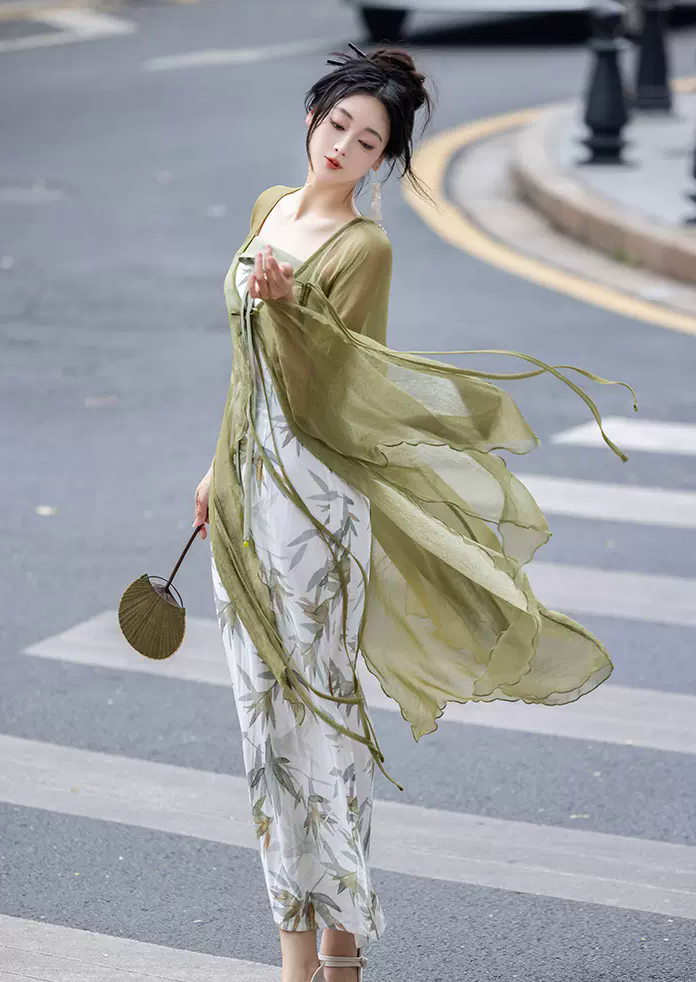 Wind Bamboo | Modern 2-Pieces Hanfu Set (风间竹)
