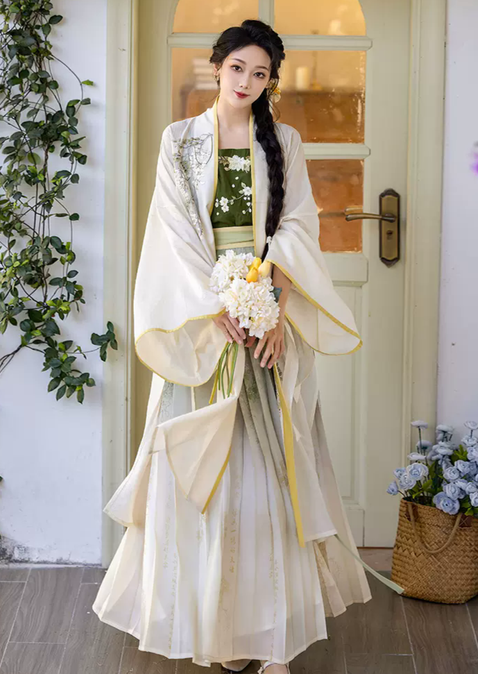 Locust Whisper | 3-Pieces Ma Mian Skirt Set (槐花语)