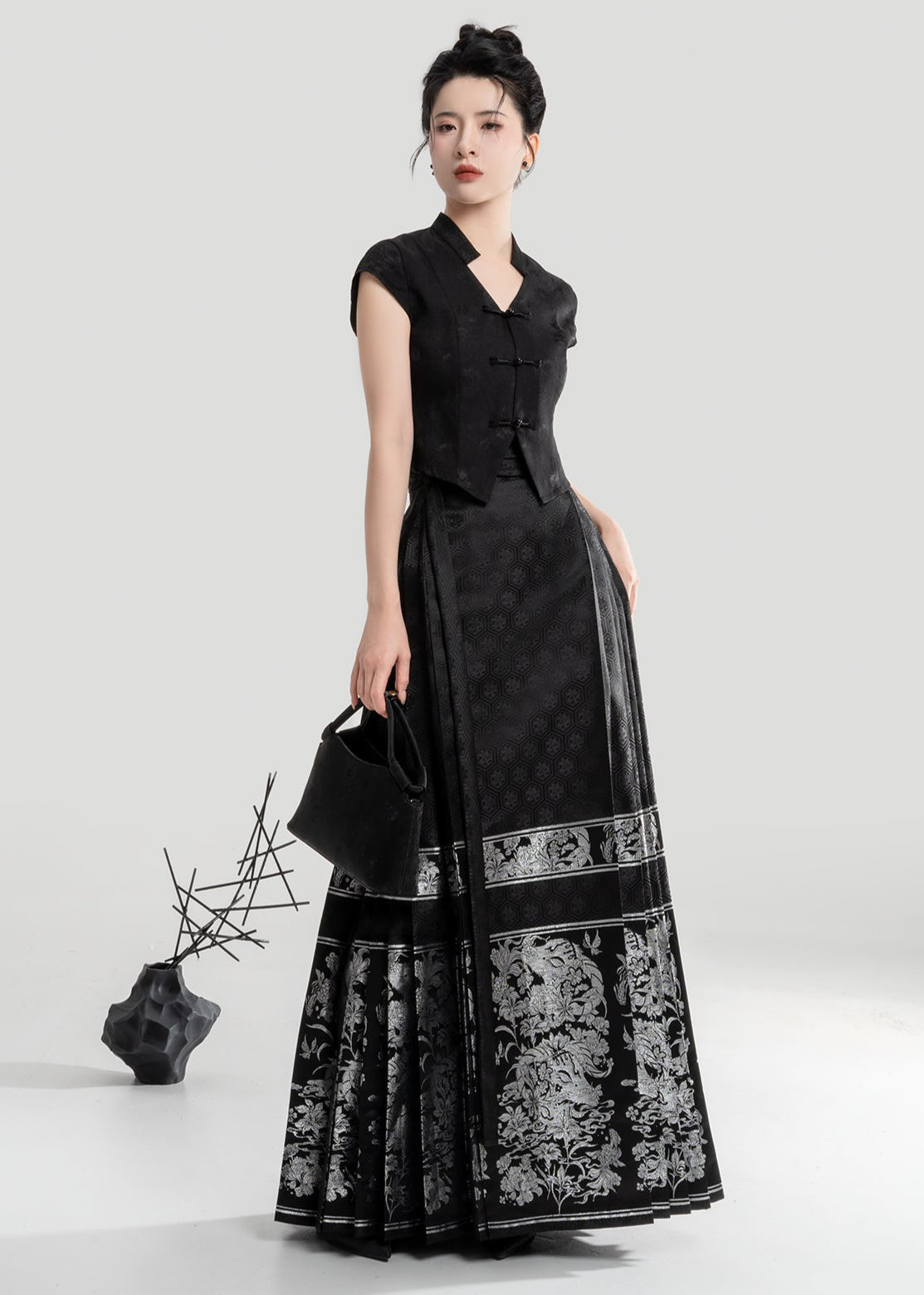 Moon Chant | Modern 2-Piece Ma Mian Skirt Set (吟月)