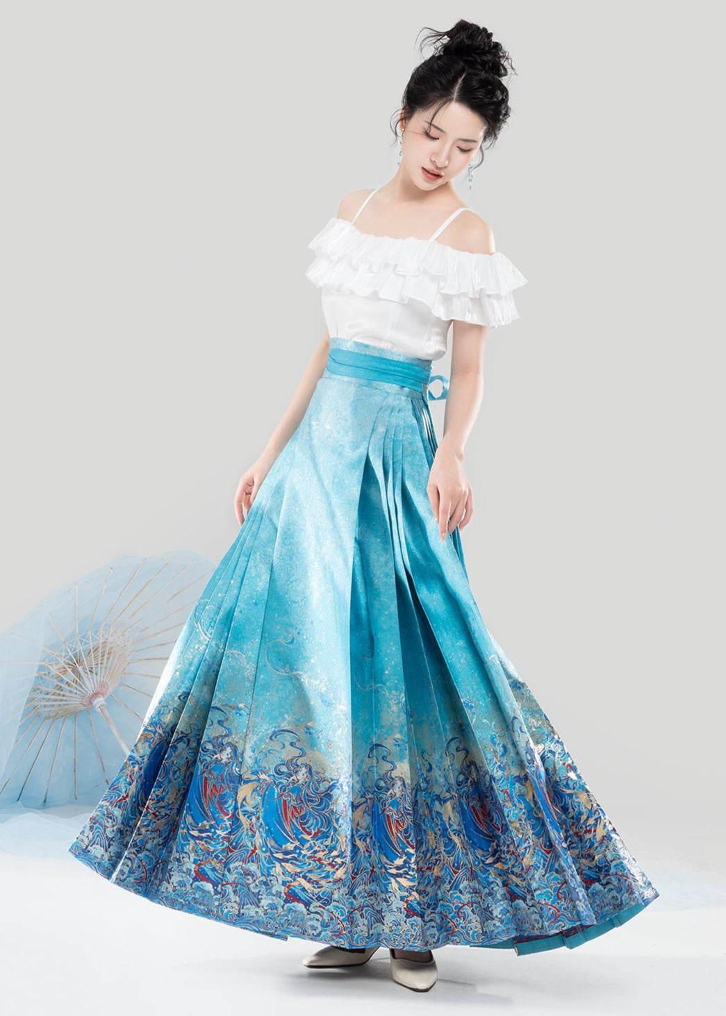 Elemental Water | Modern 2-Piece Ma Mian Skirt Set (五行水)