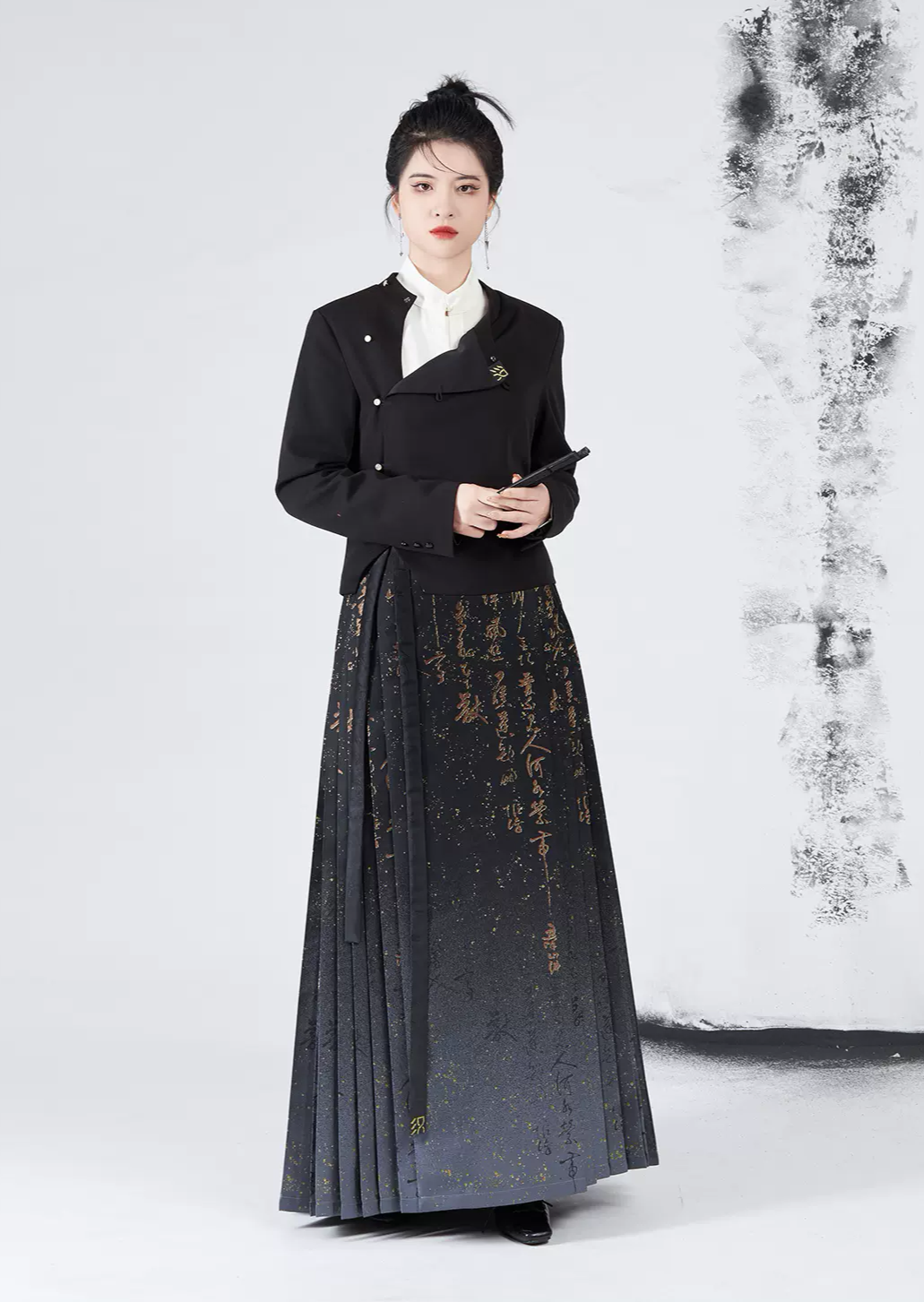 Chu Zhi | Modern 3-Pieces Ma Mian Skirt Set (褚知)