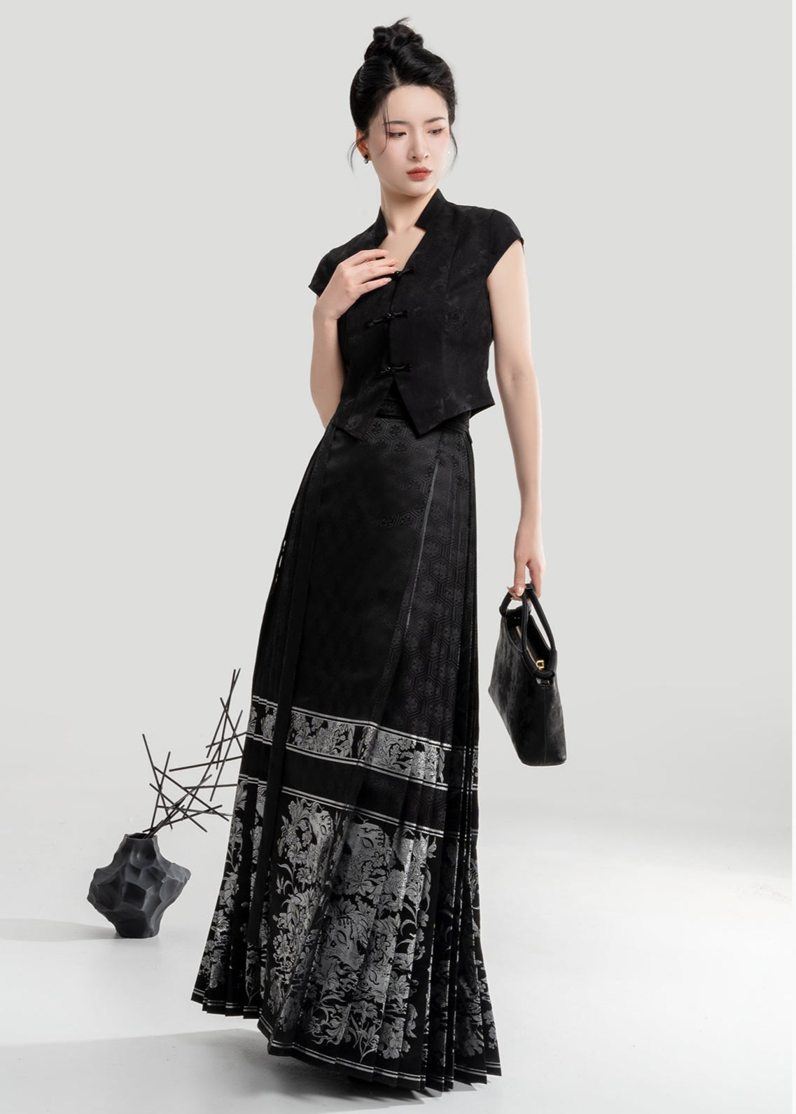 Moon Chant | Modern 2-Piece Ma Mian Skirt Set (吟月)