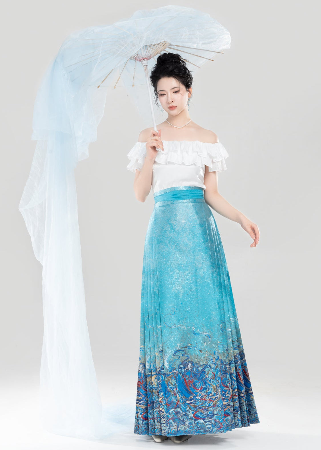 Elemental Water | Modern 2-Piece Ma Mian Skirt Set (五行水)