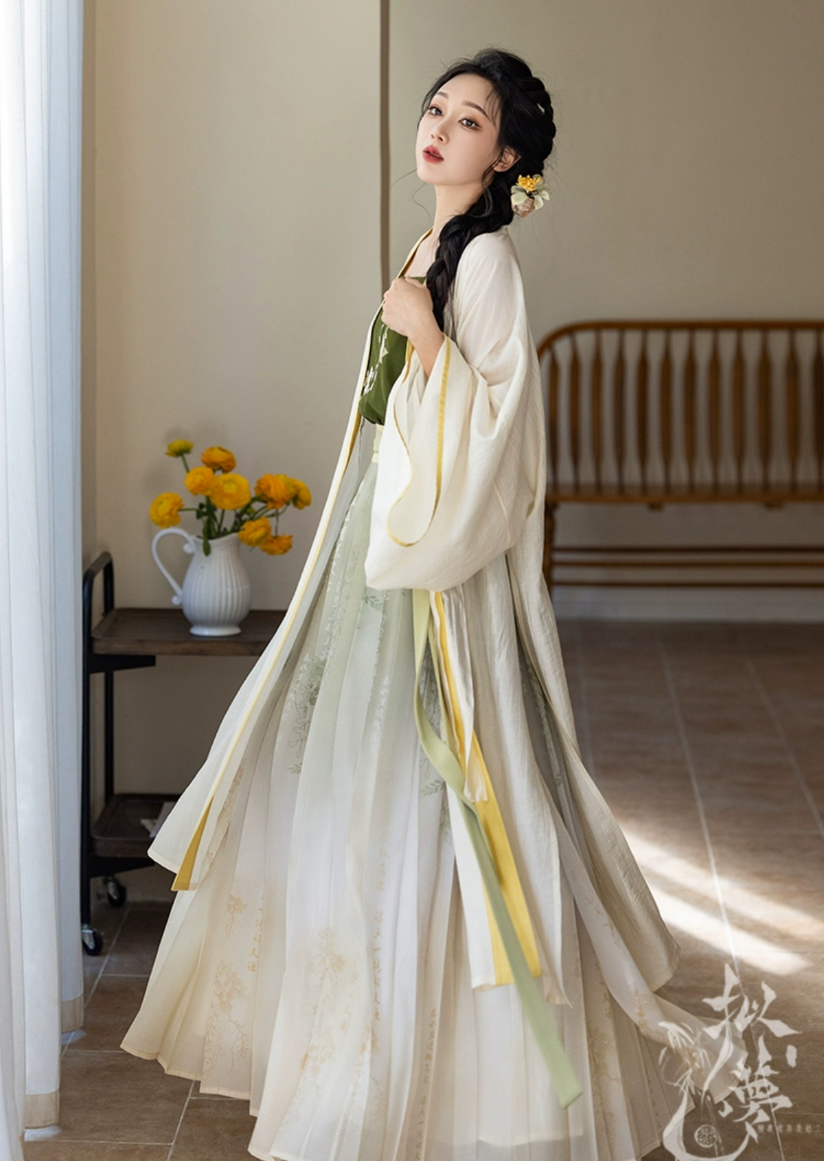 Locust Whisper | 3-Pieces Ma Mian Skirt Set (槐花语)