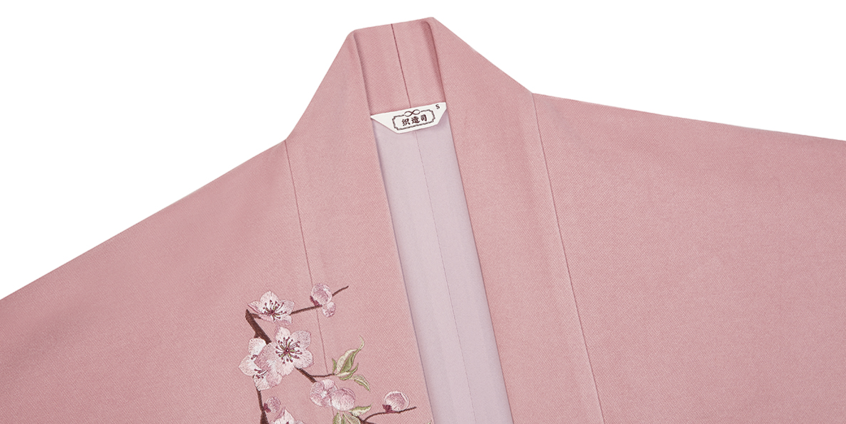 Snow Awaits Spring | Modern 3-Pieces Set (蕴雪待春)