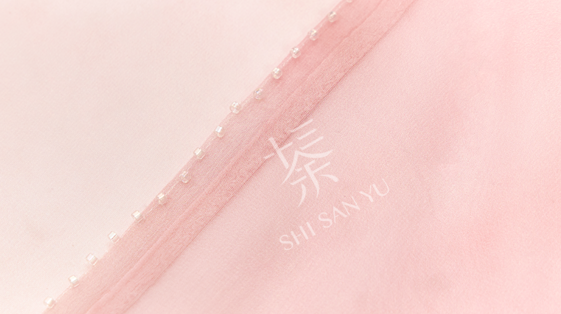 Peach Bunny | 2- Pieces Love Game in Eastern Fantasy Limited Edition Hanfu (桃颜兔兔)