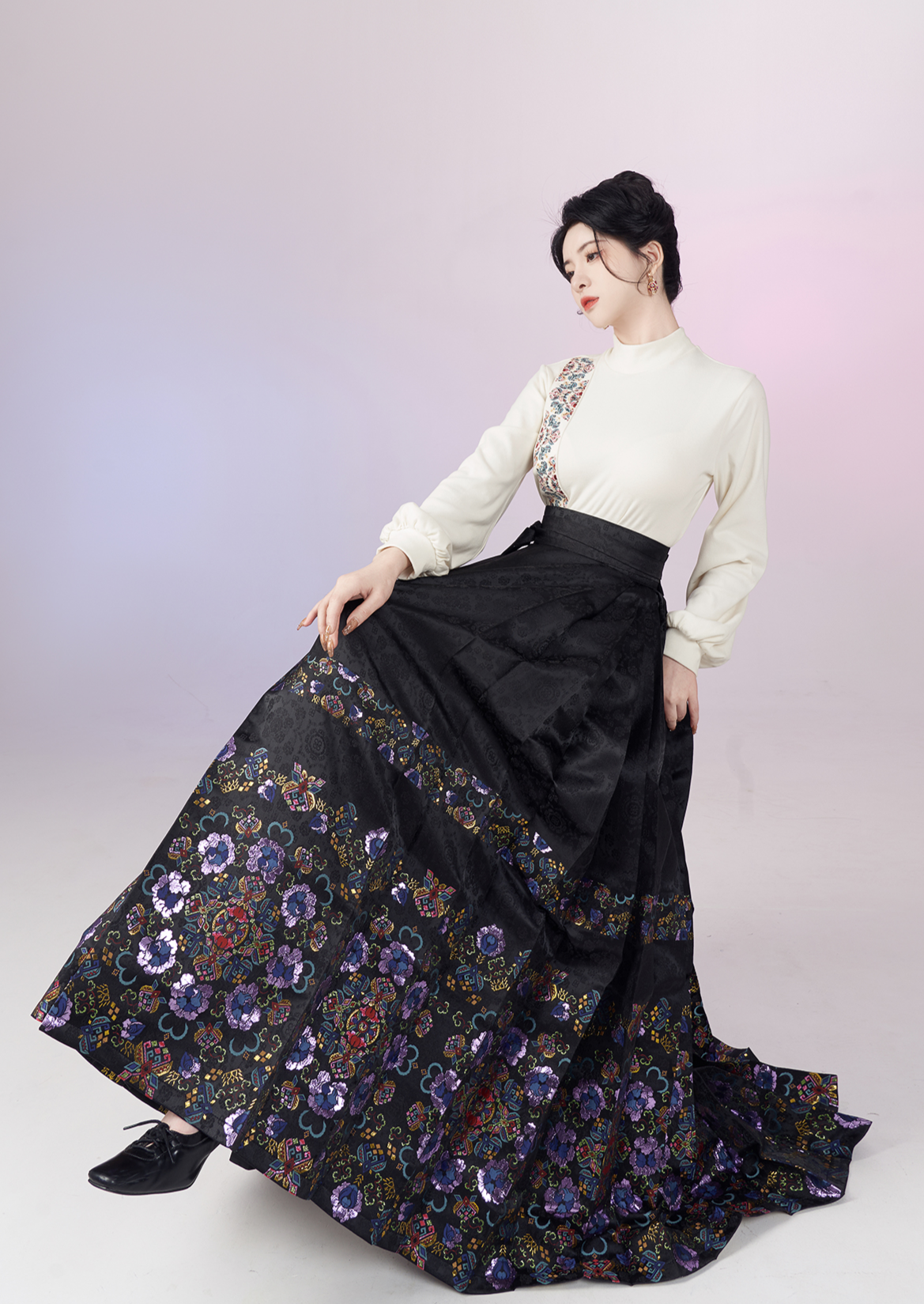 Splendid Mirror | Modern 2-Pieces Ma Mian Skirt (华镜)