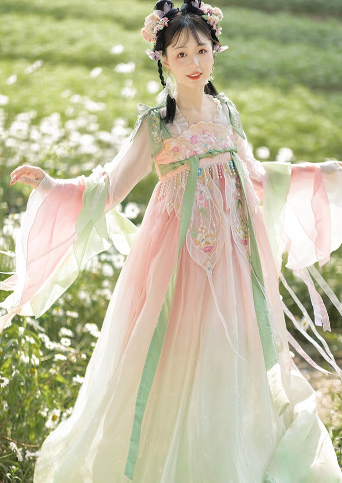 Flower Poem | 3-Piece Tang Pink Hanfu (花语辞)