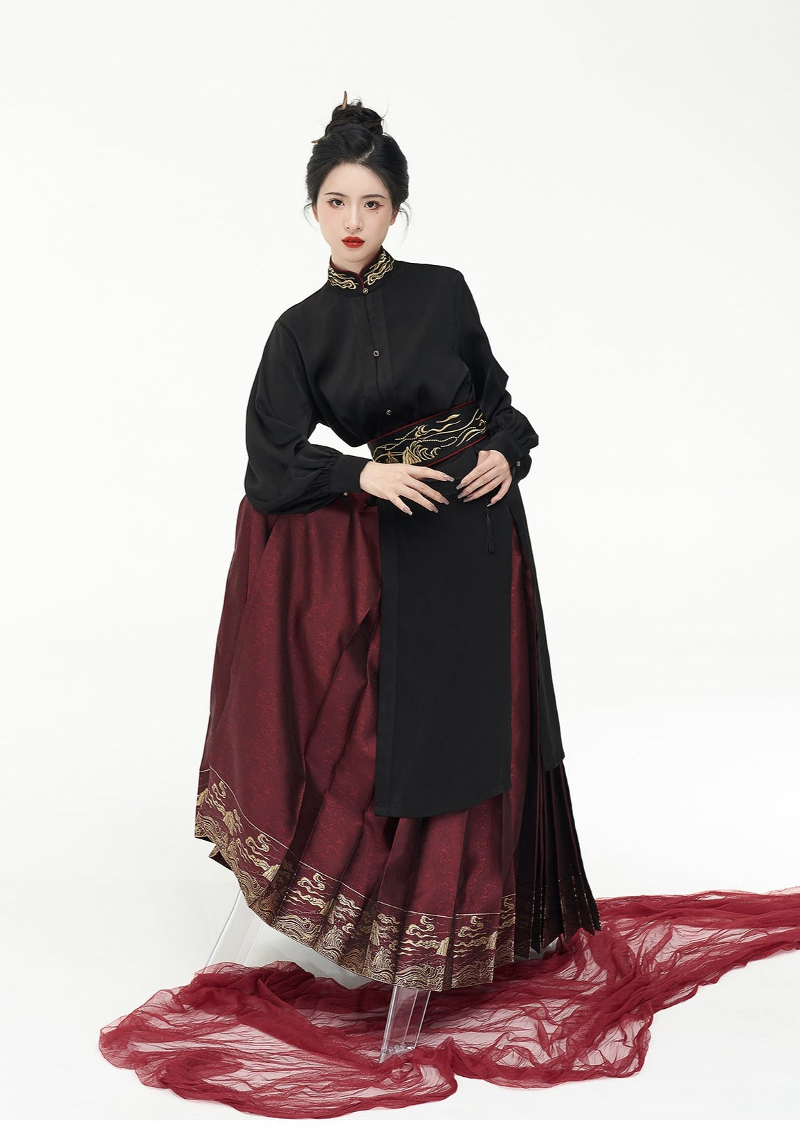 Dawn | Modern 3-pieces Hanfu Set (破晓)