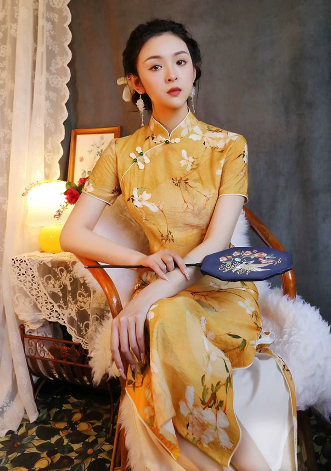 Purple Magnolia | Printed Linen Qipao (紫玉兰)