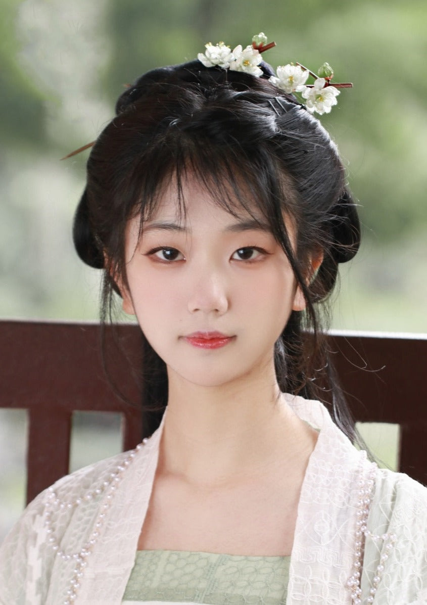 Plum | 1 Pc White Hairpin (青梅)