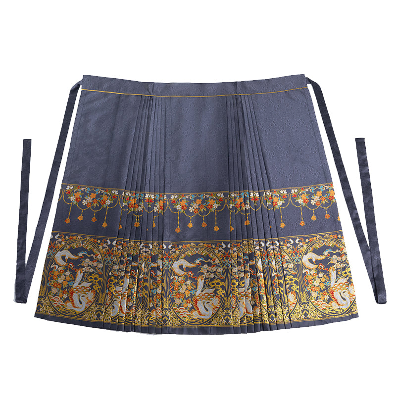 Swan Mirror | Modern Ma Mian Skirt (天鹅镜)