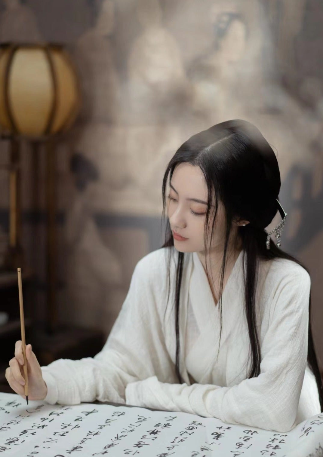 Missing Heart | Han Dynasty Linen Hanfu (戚戚忧思深)