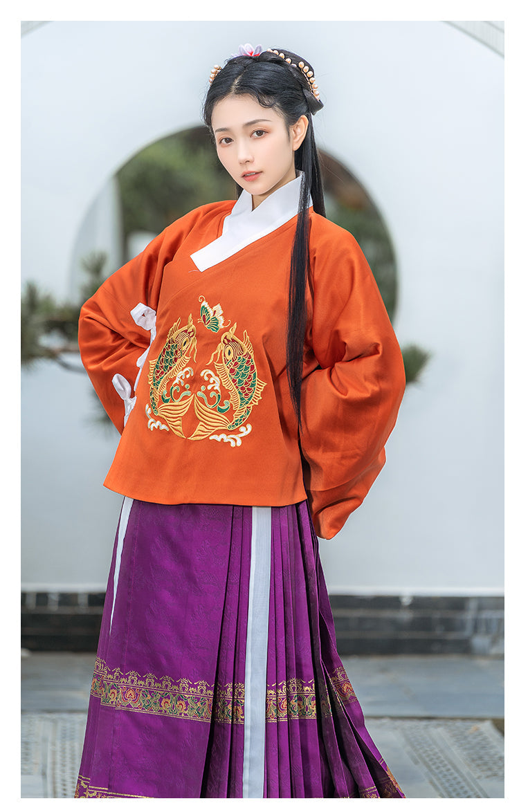 Golden Adoration | Ming Ma Mian Skirt (金妆花)