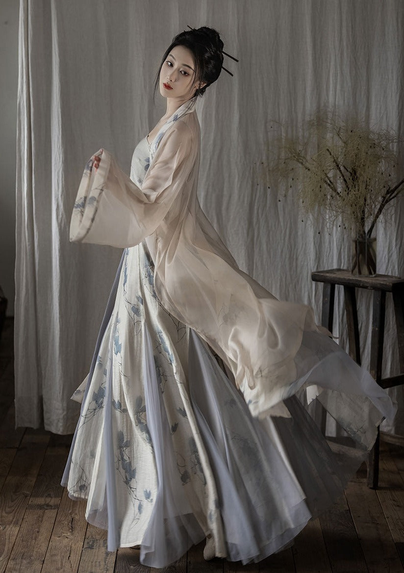 Fall Dusk | Modern Gray Dress (松间照)