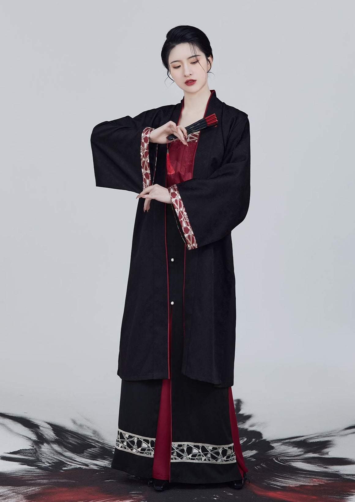 Crimson Ink  | Modern Black Hanfu (绯墨)