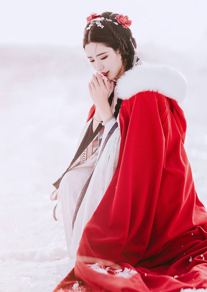 Snowie | Red Fur Hanfu Cape (SnwRed)