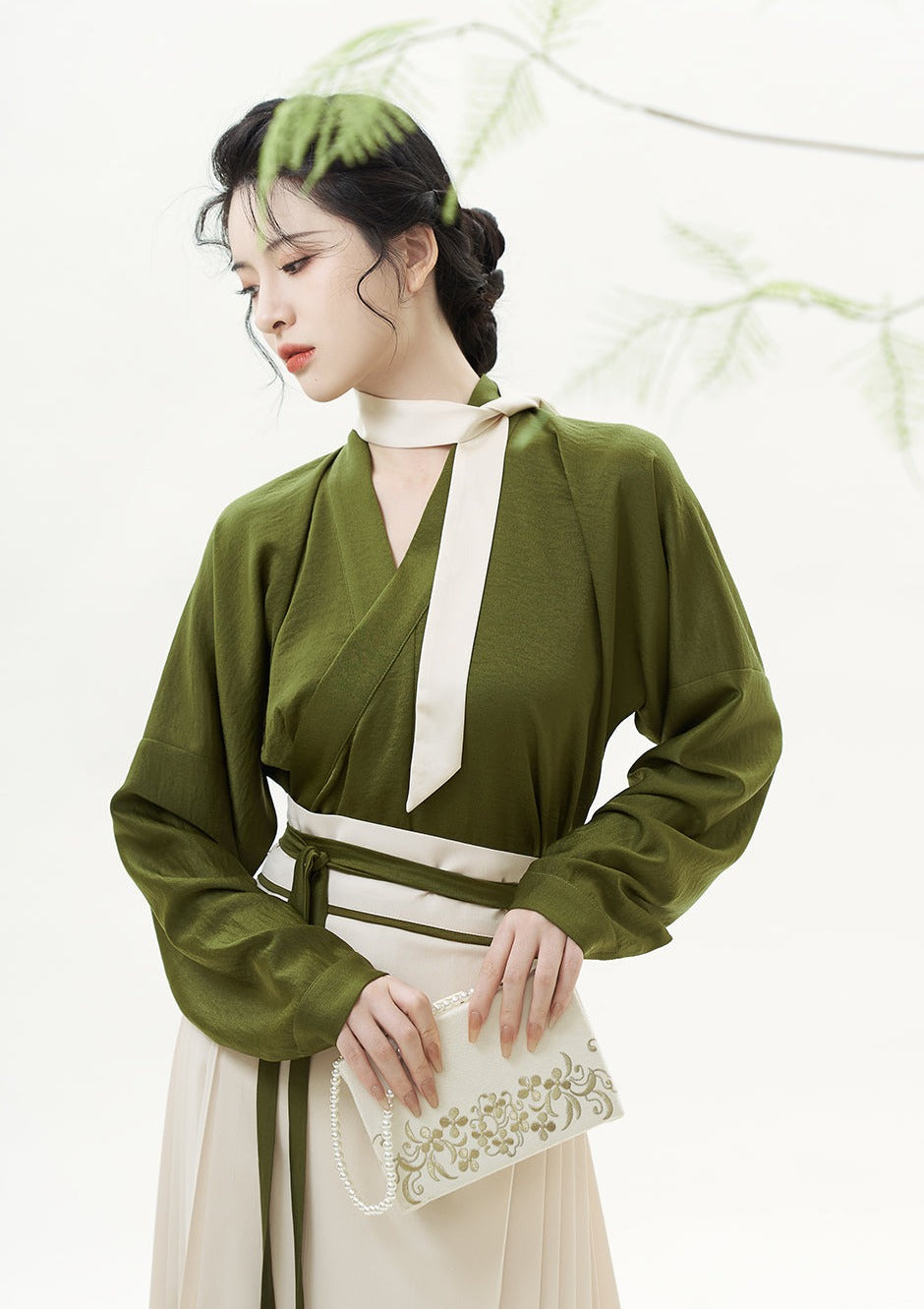 Green Tea | Modern Hanfu Set (捻茶)