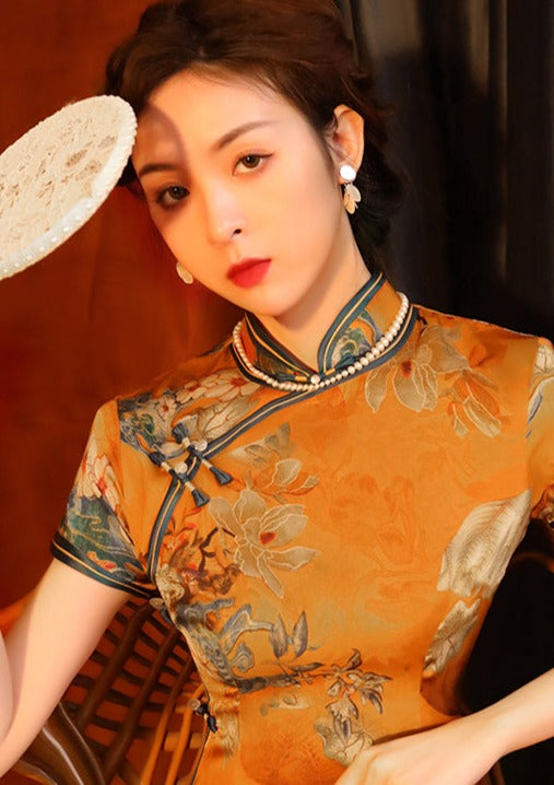 Royal Gardenia | Printed Yellow Qipao (御花园)