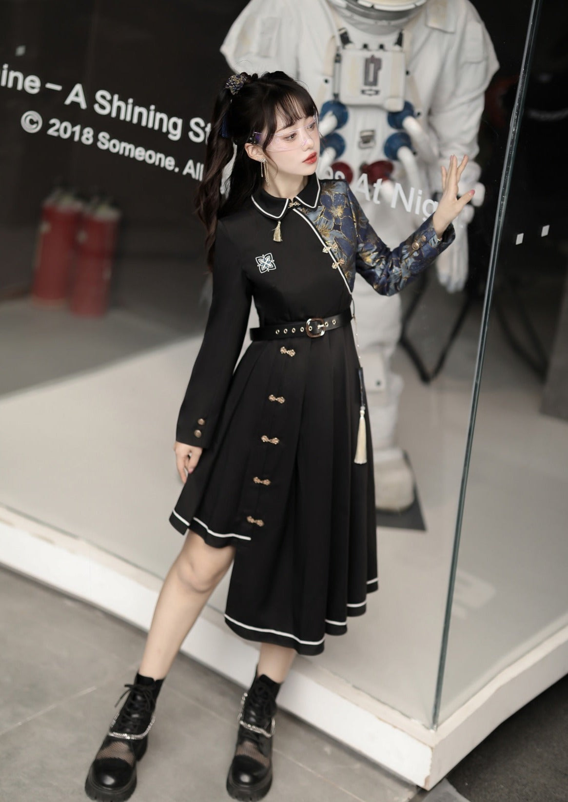 City That Never Sleeps | Modern Black Lolita Chinese Hanfu (不夜城)