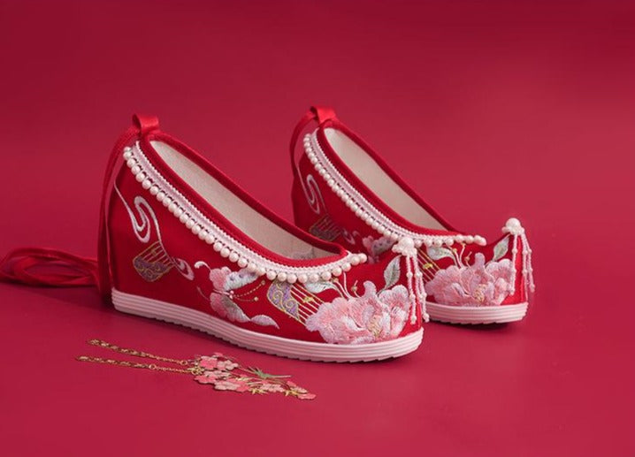 Lunar Step | Red Pearl Shoes(踏月）
