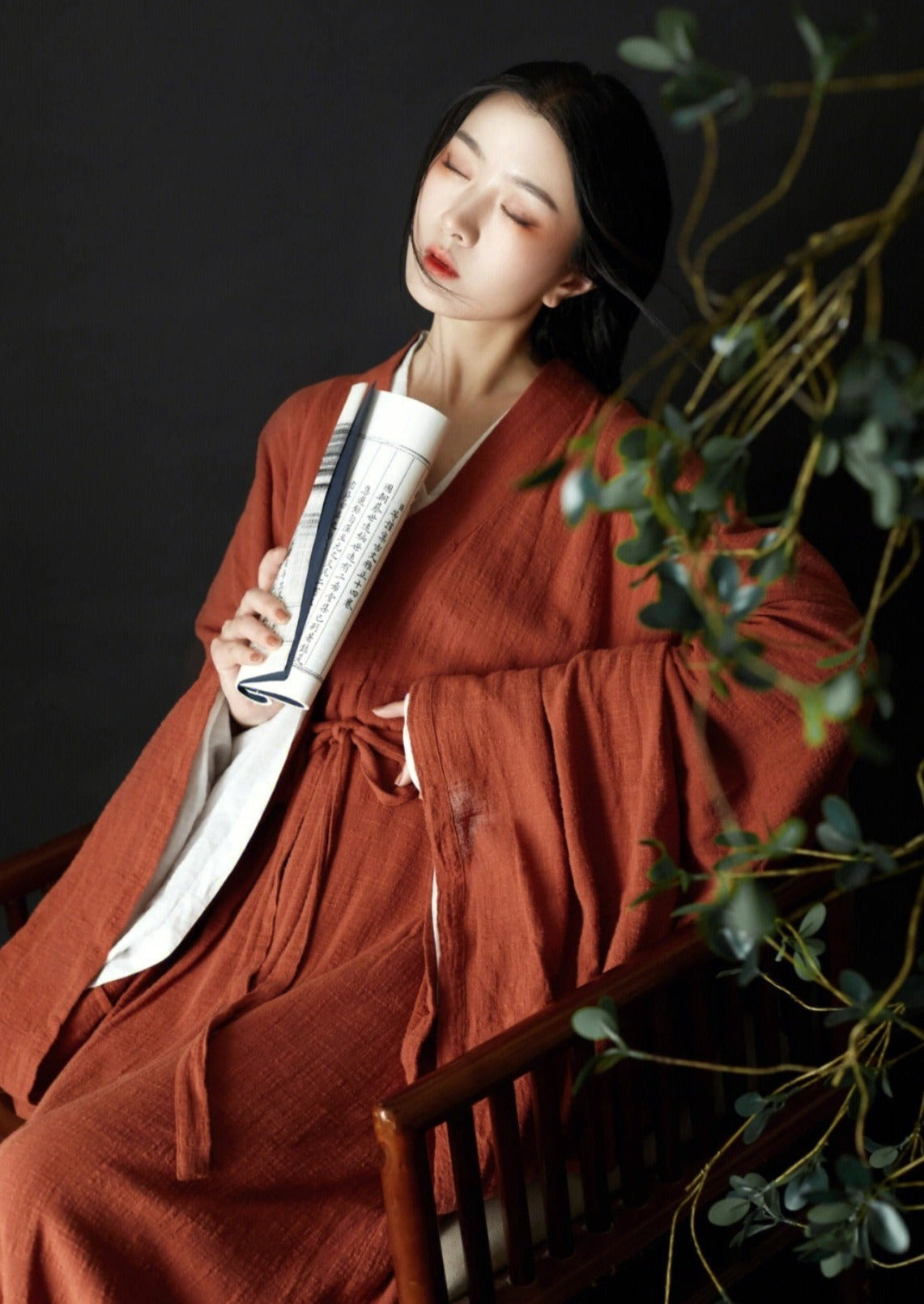 Missing Heart | Han Dynasty Linen Hanfu (戚戚忧思深)