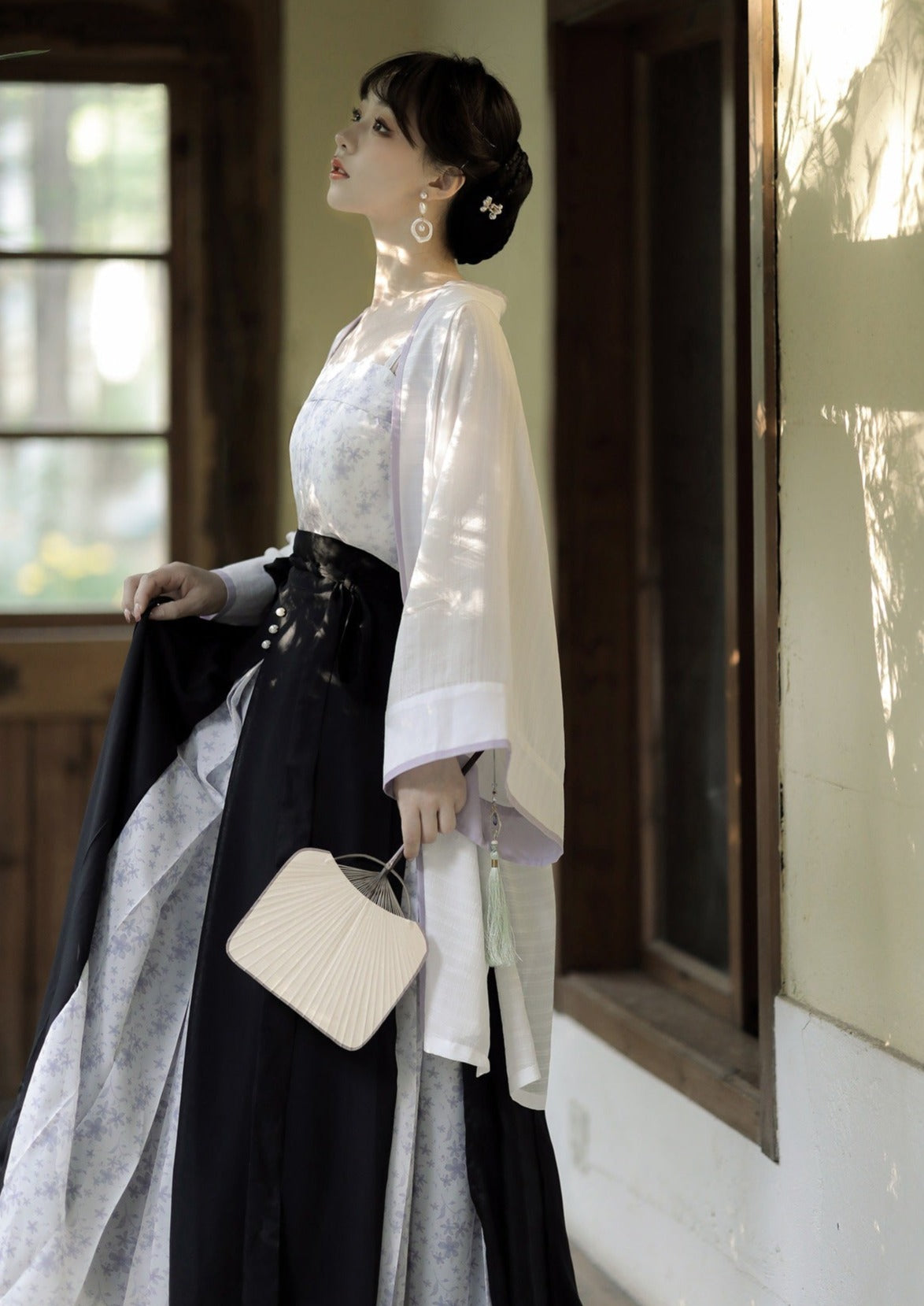 Flower Mirror | Modern Purple Hanfu (繁花镜)