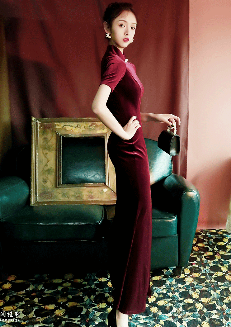 Black Velvet | Velvet Qipao Dress (黑丝绒)