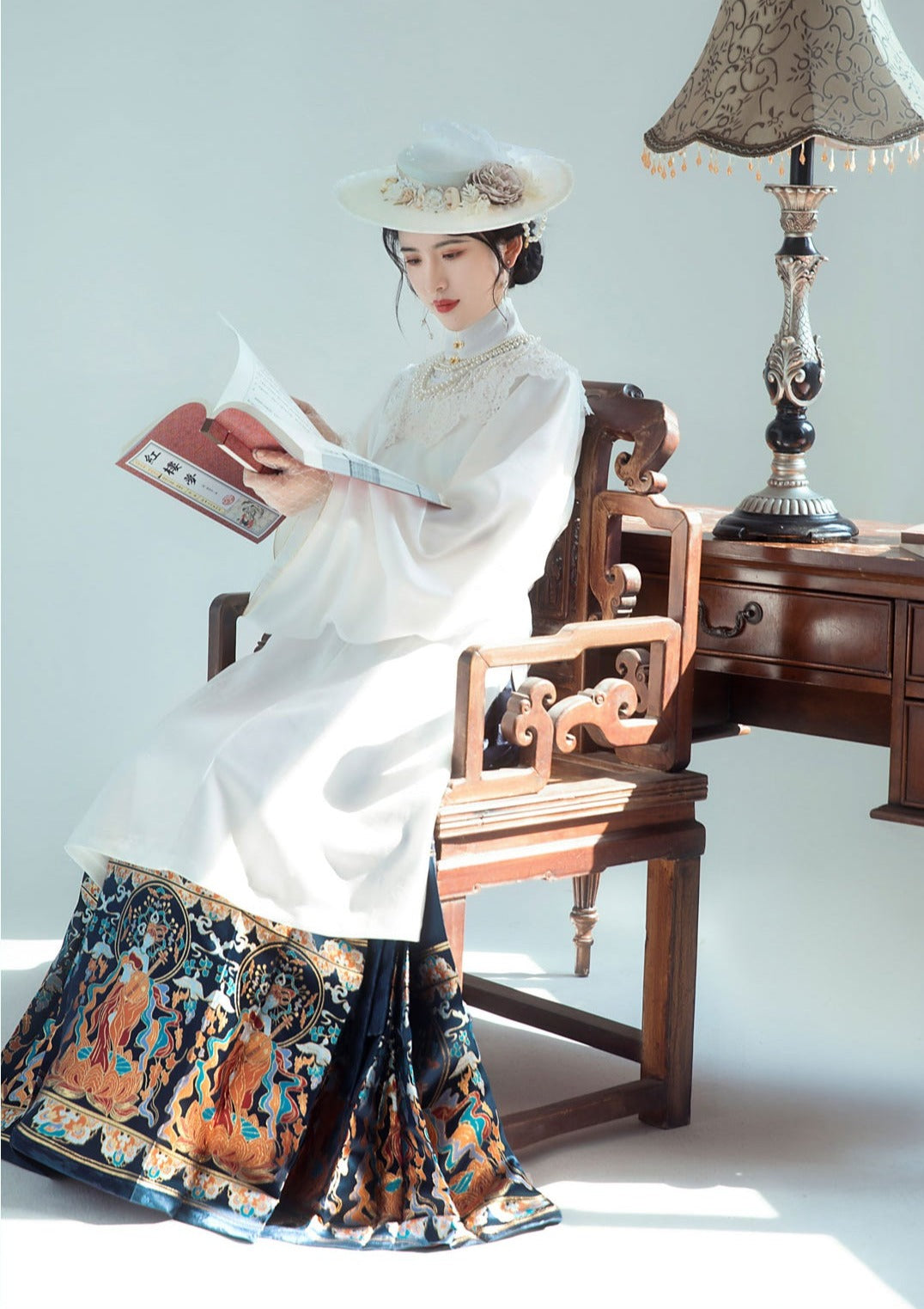 Dancing Girl | Modern Ma Mian Skirt (舞法天女)