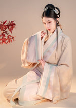 Lady Wei | Han Beige Hanfu (卫夫人)