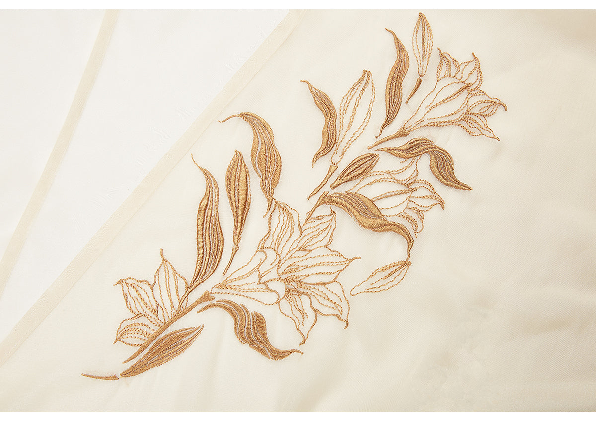 Ink Lily | Modern Beige Hanfu (引染)