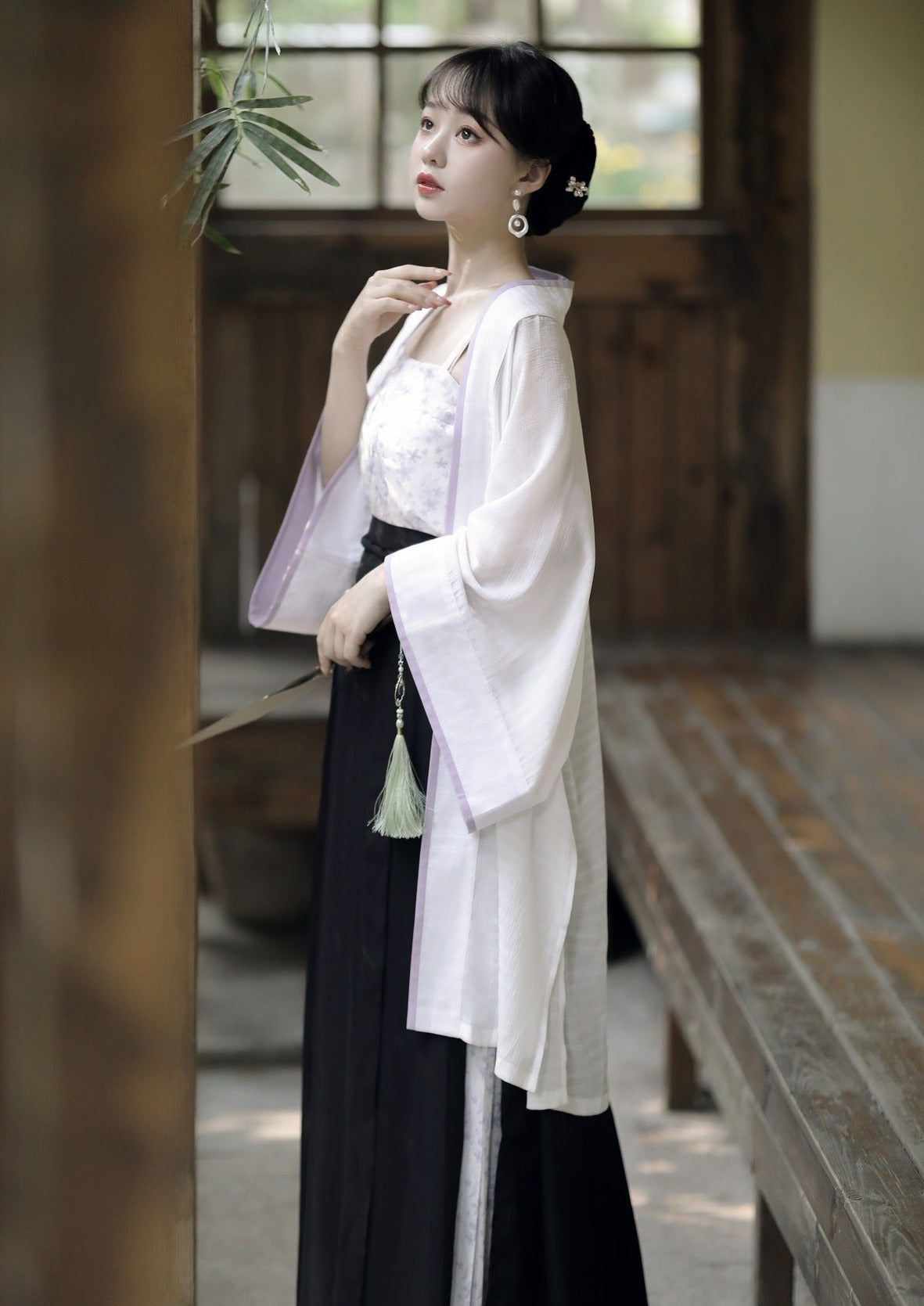 Flower Mirror | Modern Purple Hanfu (繁花镜)