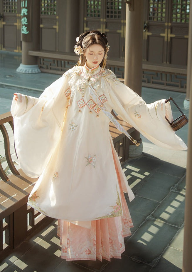 Spring Flowers | 3-Pieces Embroidered Floral Gown (花团酥)